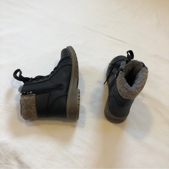 Kamik kid s boots, size 34 EU (2 US) - Picture 11 of 13